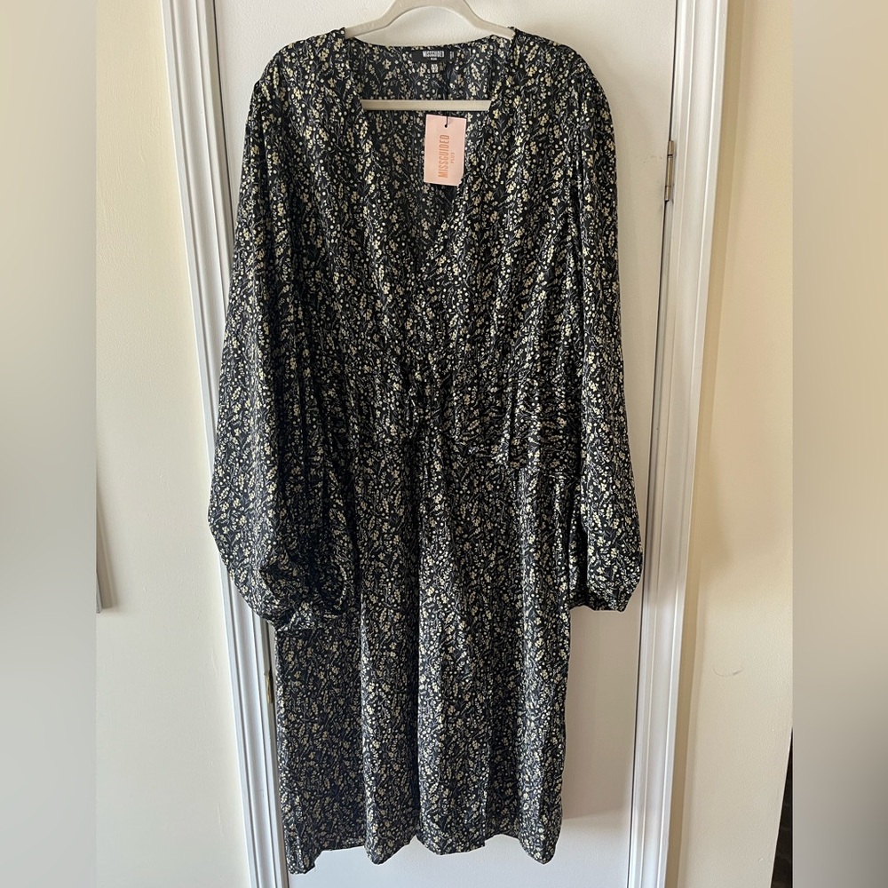 Black Long Sleeve V-Neck Yellow Flower Print Midi Dress